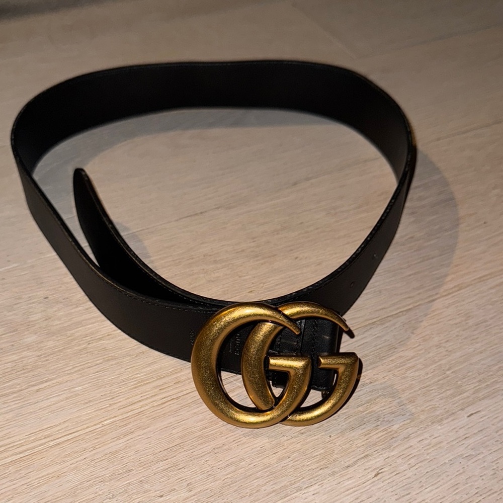 New Gucci Black Belt with Gold GG Buckle - Picture 4 of 5